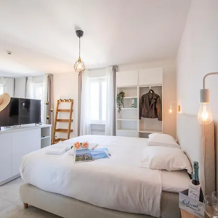 شقة Tesori Della Vetta Apartments لوغانو